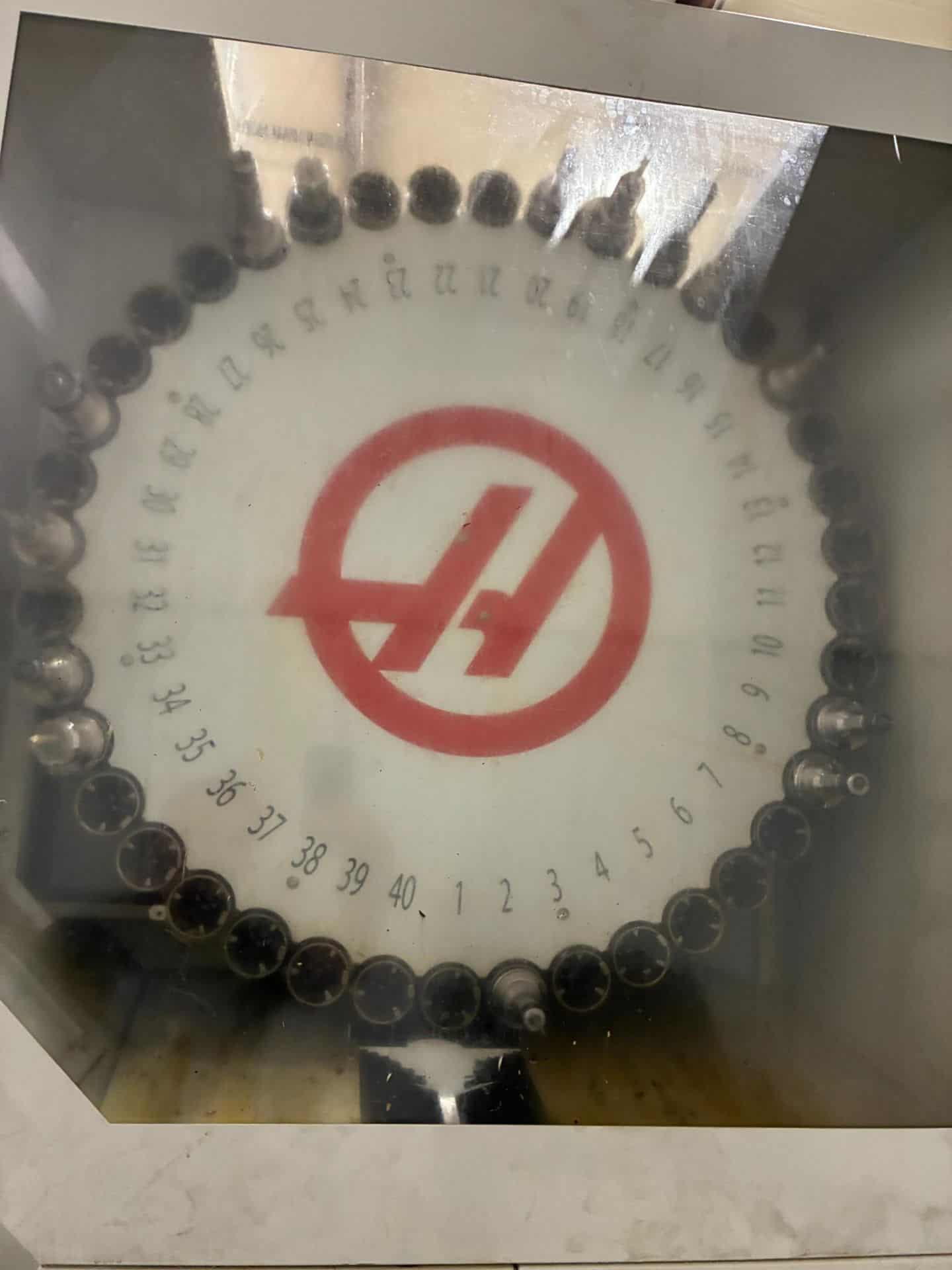 Centro de mecanizado CNC universal Haas UMC-750 de 5 ejes usado en venta