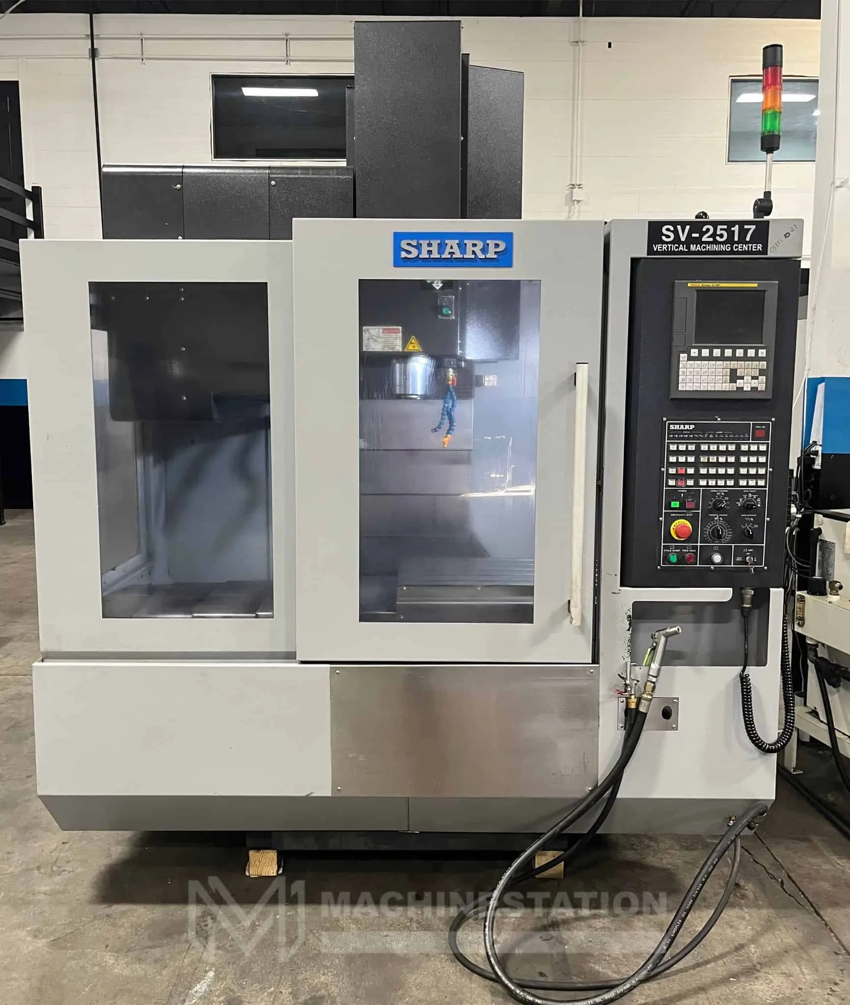 Centro de mecanizado vertical CNC Sharp SV-2517 SX-F – Minifresadora
