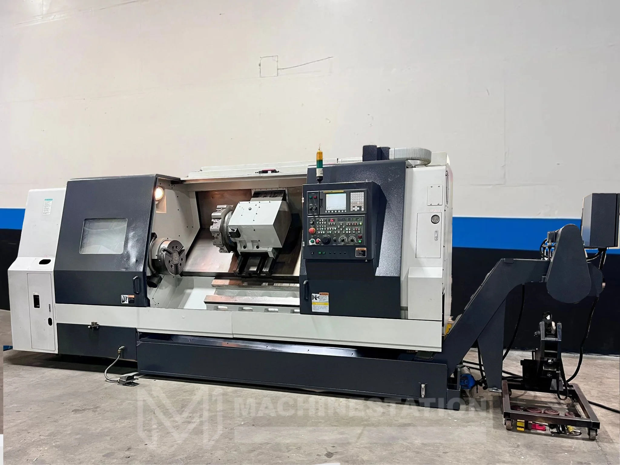 Centro de torneado CNC Samsung SL-35A/1500 - Torno de bancada larga con luneta